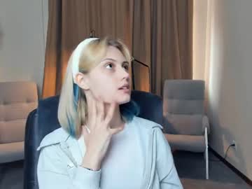 angelinaholly